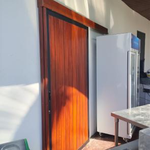 Pintu Besi Sleding Material terbuat dari : Hollow 4x6x1.4mmHollow 4x4x1.4mmPlat stripKayu bengkiraiAksesories Cat dasar epoxyFinishing cat warna sesuai selera Telepon / Wa 0811 3999 945 Workshop Jln. Cempaka 1 No 7AB Dalung Kuta Utara - Bali